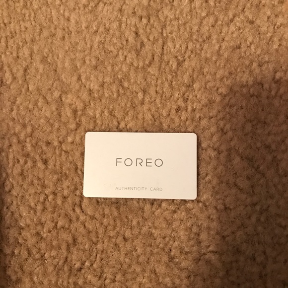 Foreo Luna Skin Cleansing Device - Picture 6 of 7